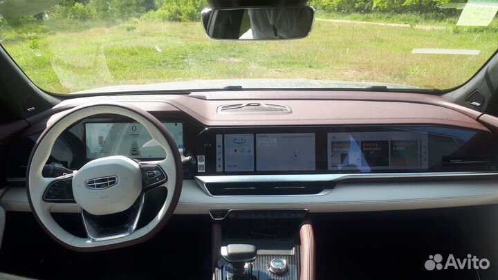 Geely Monjaro 2.0 AT, 2023, 300 км