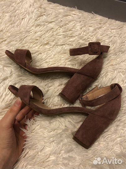 Босоножки замшевые 36 женские