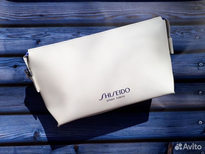 Косметичка Shiseido,Guerlain,Clinique,Kenzo