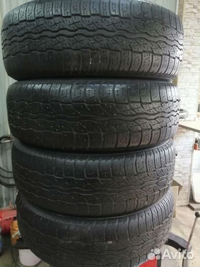Bridgestone Blizzak LM-500 225/65 R17