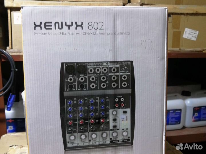 Микшерные пульты behringer