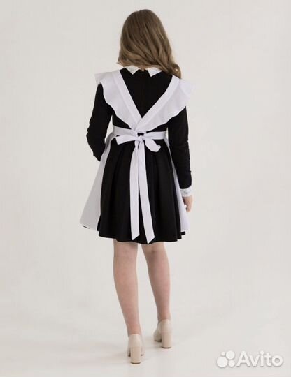 Белый школьный фартук