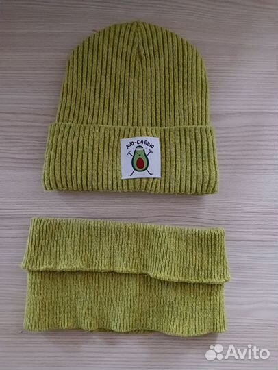 Комплект шапка и снуд