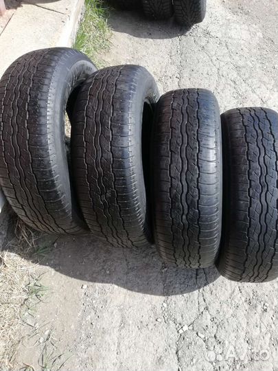 Bridgestone Dueler H/T 687 225/65 R17 101H