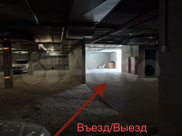 Машиноместо, 13 м²