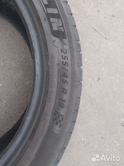 Michelin Pilot Sport 4 SUV 255/45 R19 100V