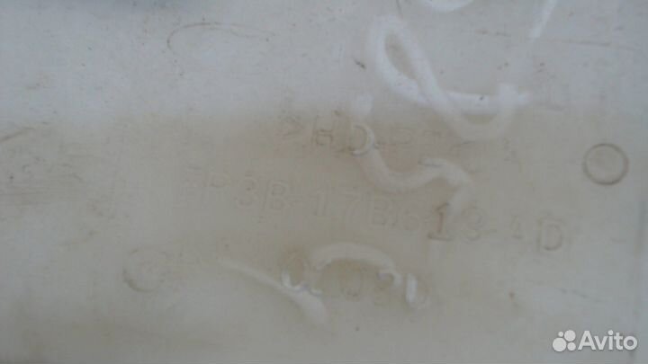 Бачок омывателя Ford Mustang, 2015