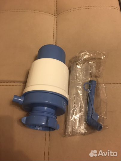 Ручная помпа для воды