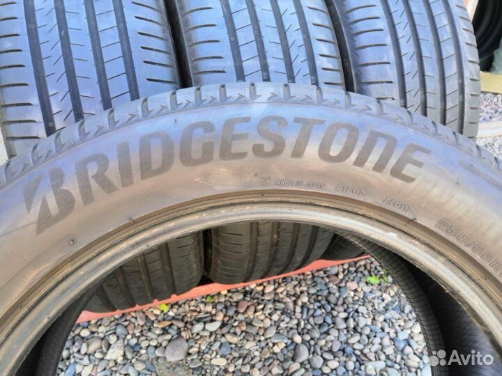 Bridgestone Alenza 001 285/45 R22