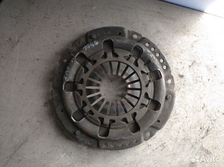 Корзина сцепления с диском Opel Zafira В 1.8