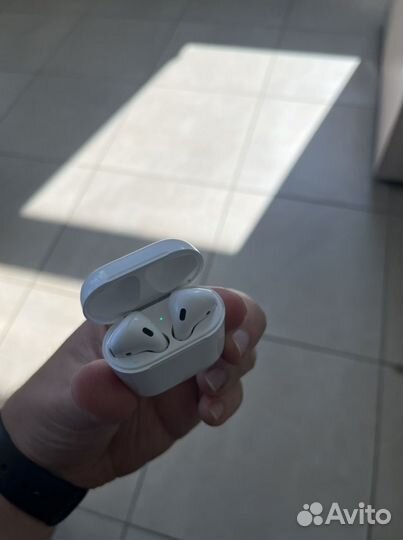 Apple AirPods