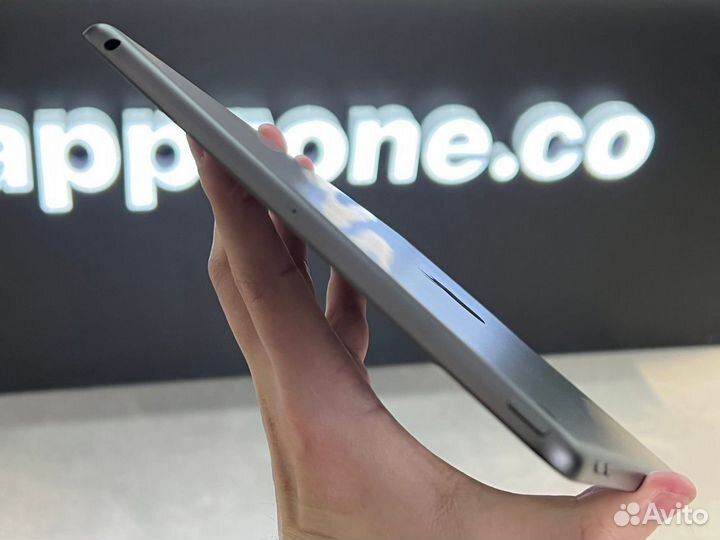 iPad (7th generation) 32GB, Wi-Fi, Space Gray