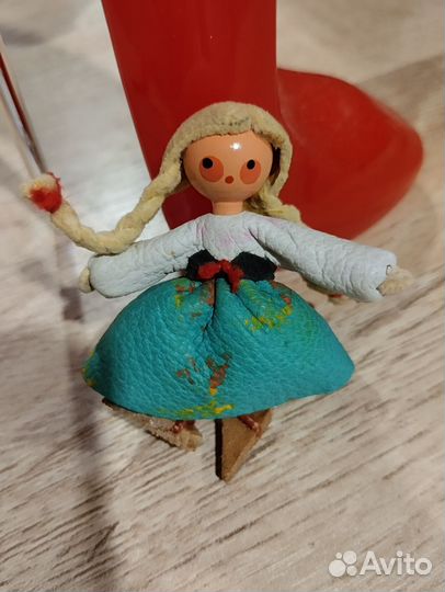 Винтажная кукла