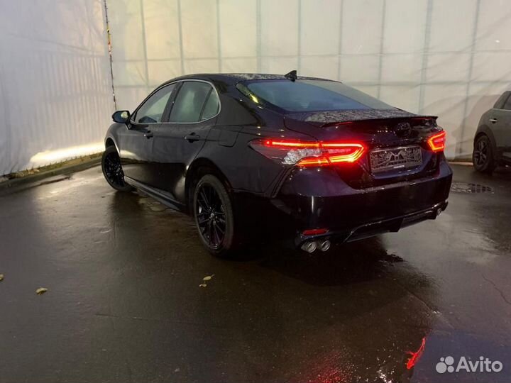Toyota Camry 2.0 CVT, 2023
