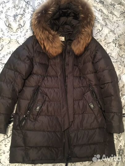 Пуховик зимний женский