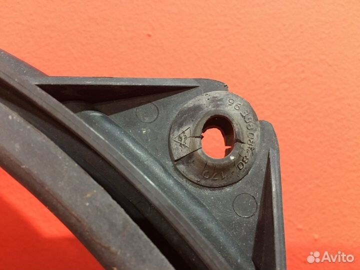 Вентилятор охлаждения двигателя Peugeot 307