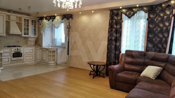 2-к. квартира, 72 м², 2/9 эт.