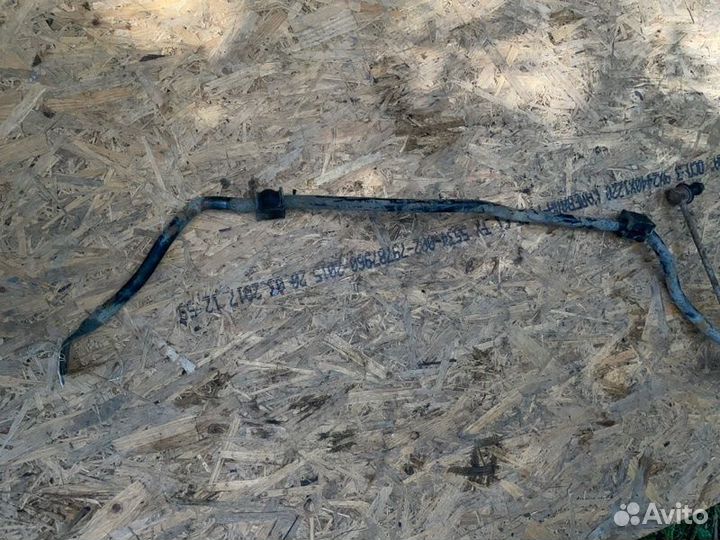 Стабилизатор поперечной устойчивости передний