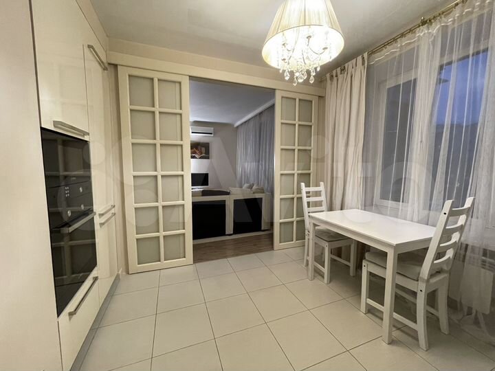 2-к. квартира, 56 м², 5/9 эт.