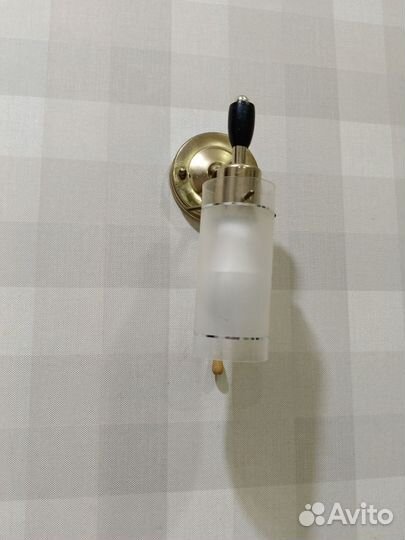 Настенный светильник