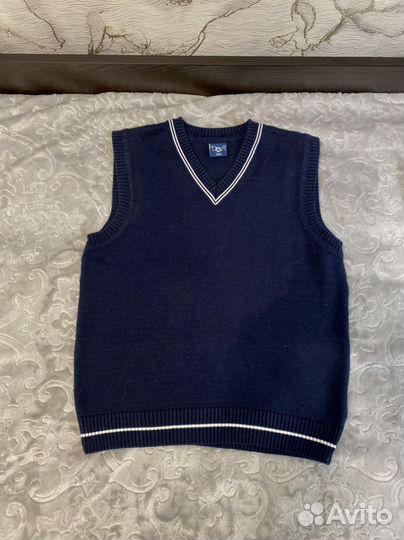 Жилет вязаный для мальчика 140