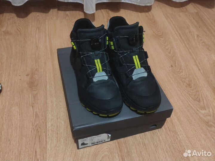 Ботинки ecco 39