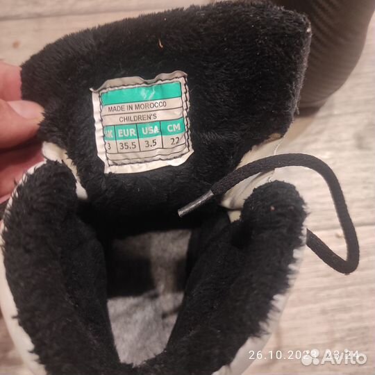 Лыжи беговые детские 140. Ботинки и палки