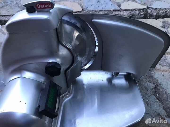 Ломтерезка (слайсер)