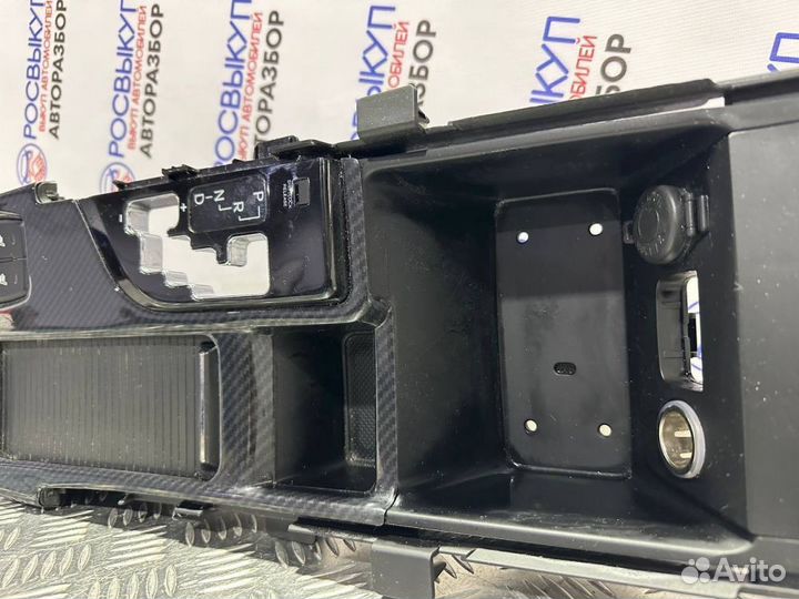 Консоль центральная Hyundai Sonata 6 YN