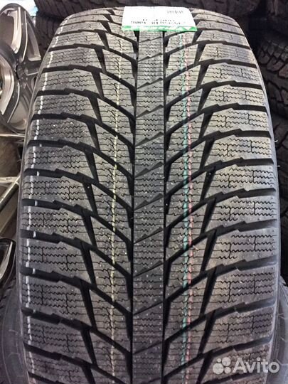 Triangle PL01 275/45 R21 110R