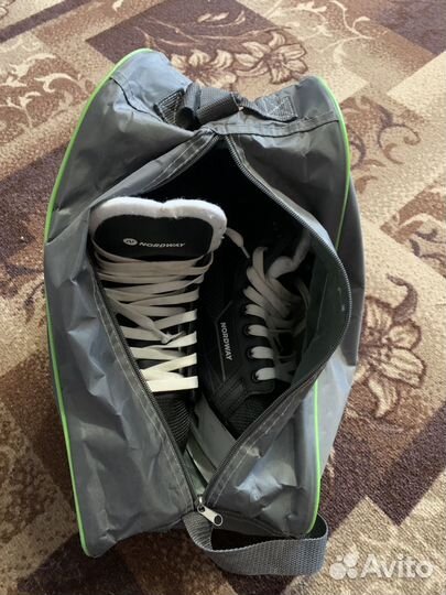 Коньки хоккейные 40 размер