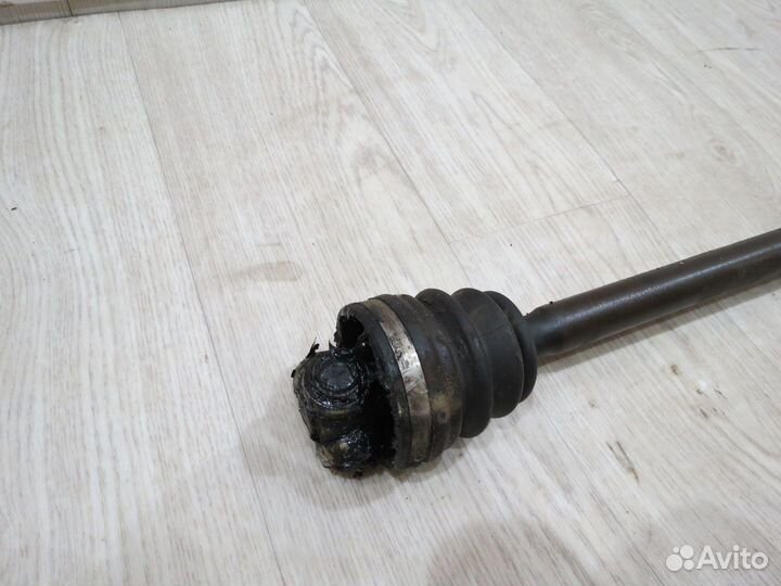 Привод передний правый Hyundai Solaris