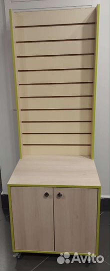 Тумба на колесиках