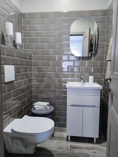 1-к. квартира, 60 м², 1/2 эт.