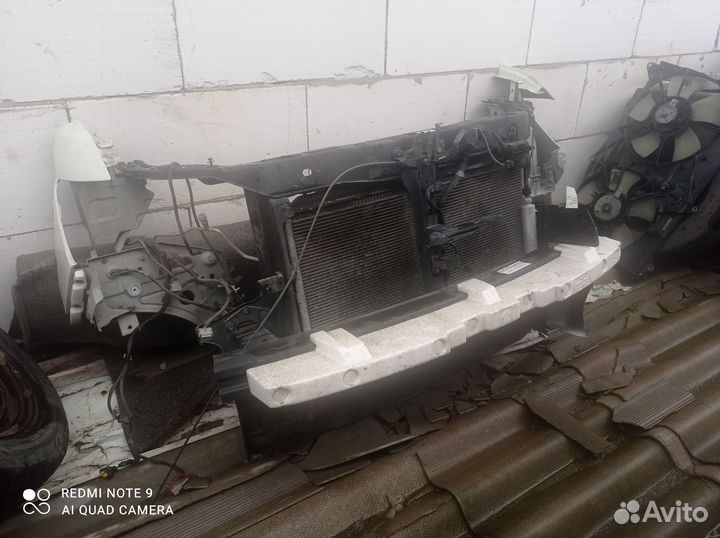 Передняя панель телевизор Nissan serena C25