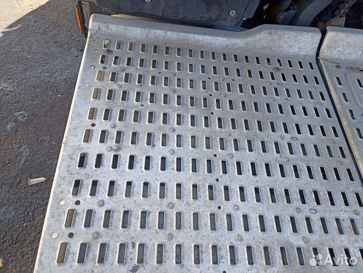 Трап на раму левый Daf XF106