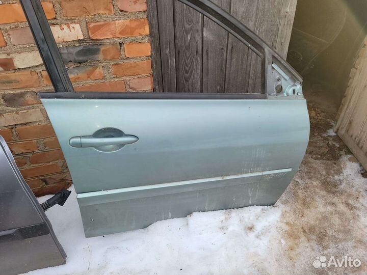 Дверь Renault Mégane 2 (пп) передняя правая