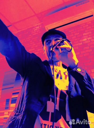 Певец; Диджей/DJ; Звуковое оборудование