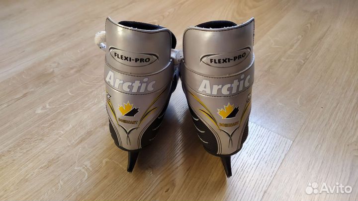 Коньки хоккейные детские 35 размер