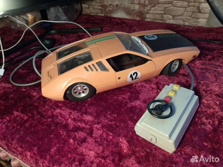 Игрушка машинка СССР на пульте управления