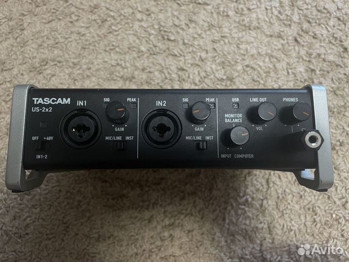 Аудиокарта Tascam us 2x2