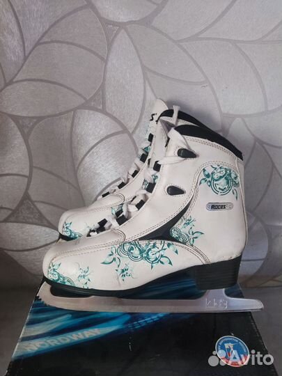 Фигурные коньки roces 39