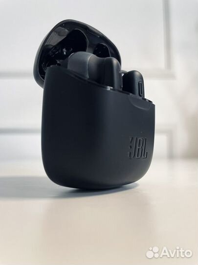 Беспроводные наушники JBL Tune 220 TWS Black