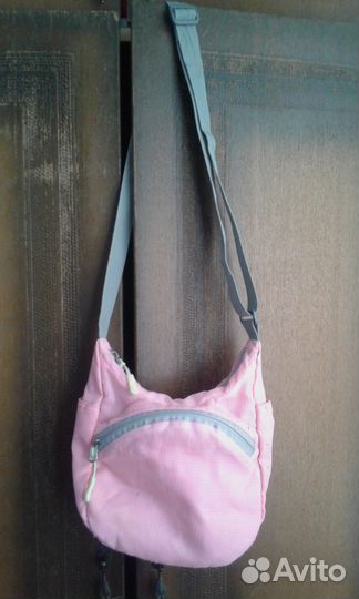 Продам сумочку для девочек