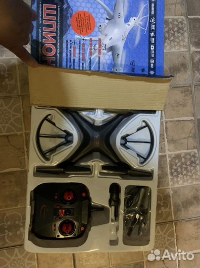 Квадрокоптер дрон шпион властелин небес