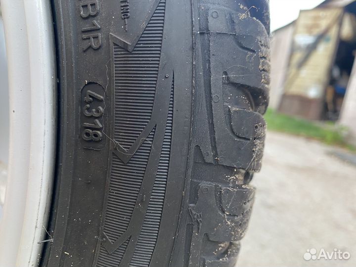 Goodyear UltraGrip Performance 235/45 R18