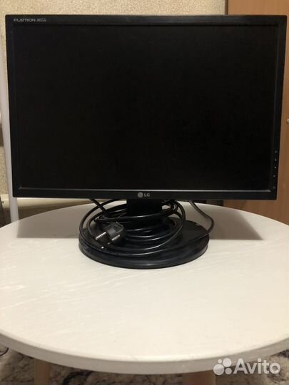 Монитор LG Flatron L194WT-BF