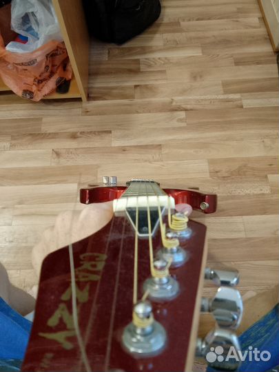 Электрогитара