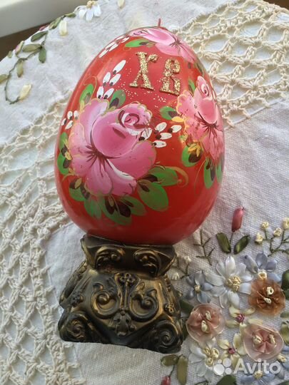 Свеча в виде пасхального яйца