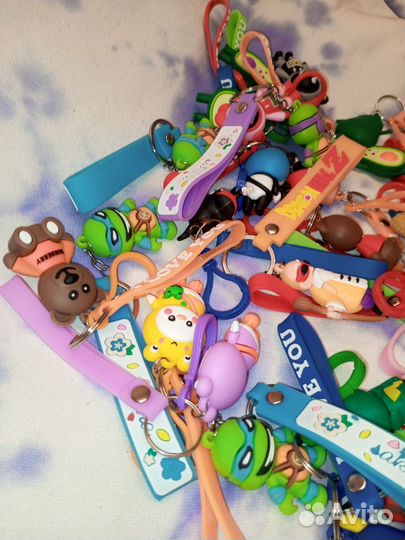 Брелоки, брелки фильма, сериала, аниме на телефон